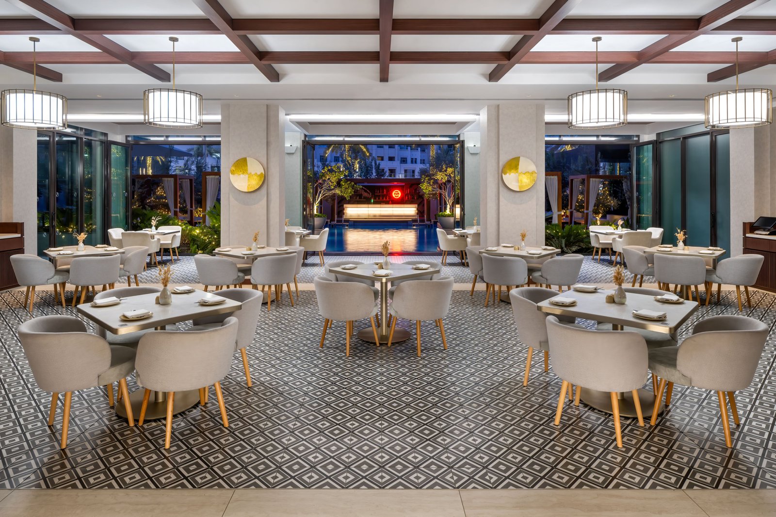 Hotel Boulevard, Autograph Collection, canvas