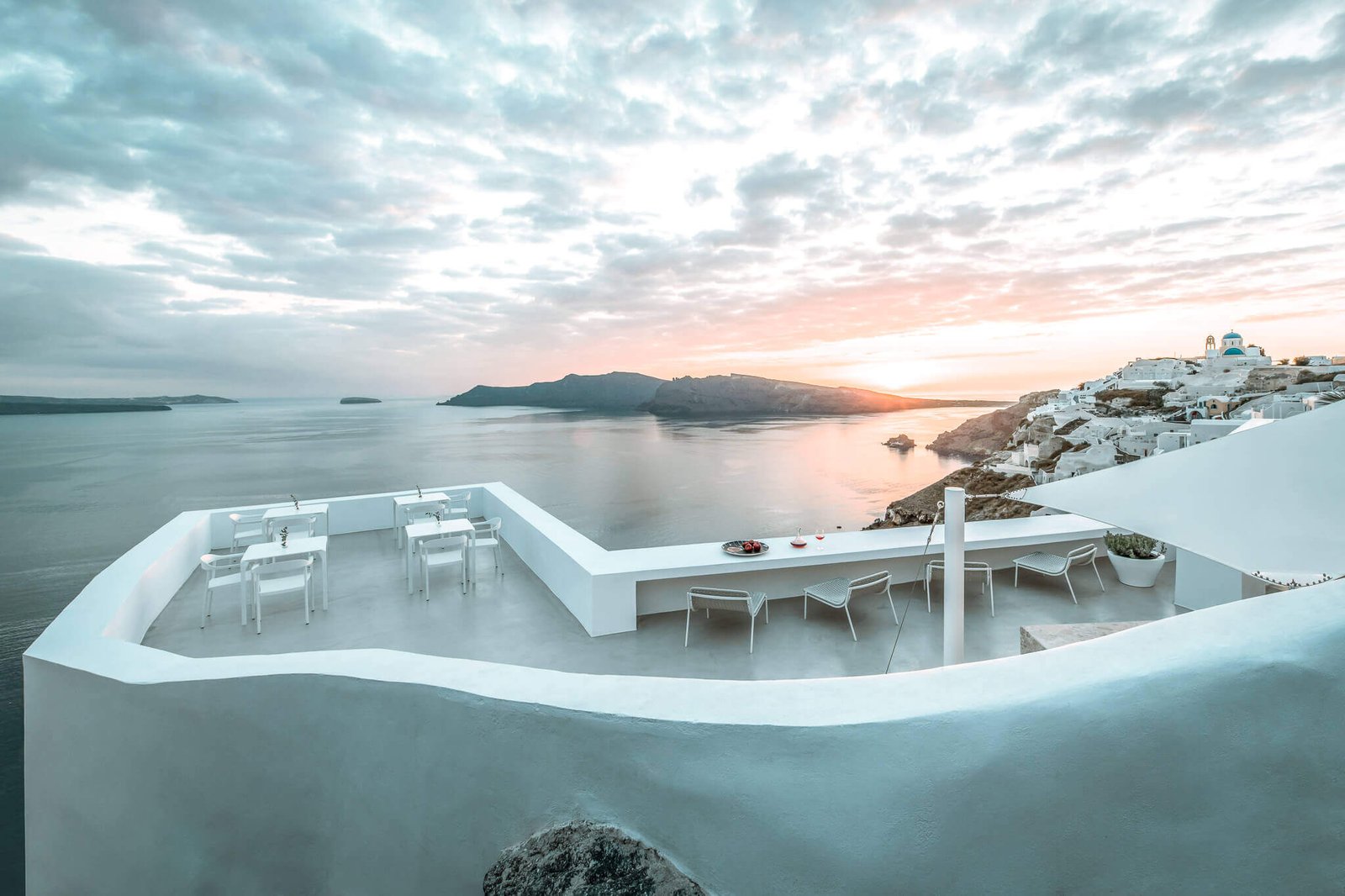 Saint Santorini, trinity restaurant