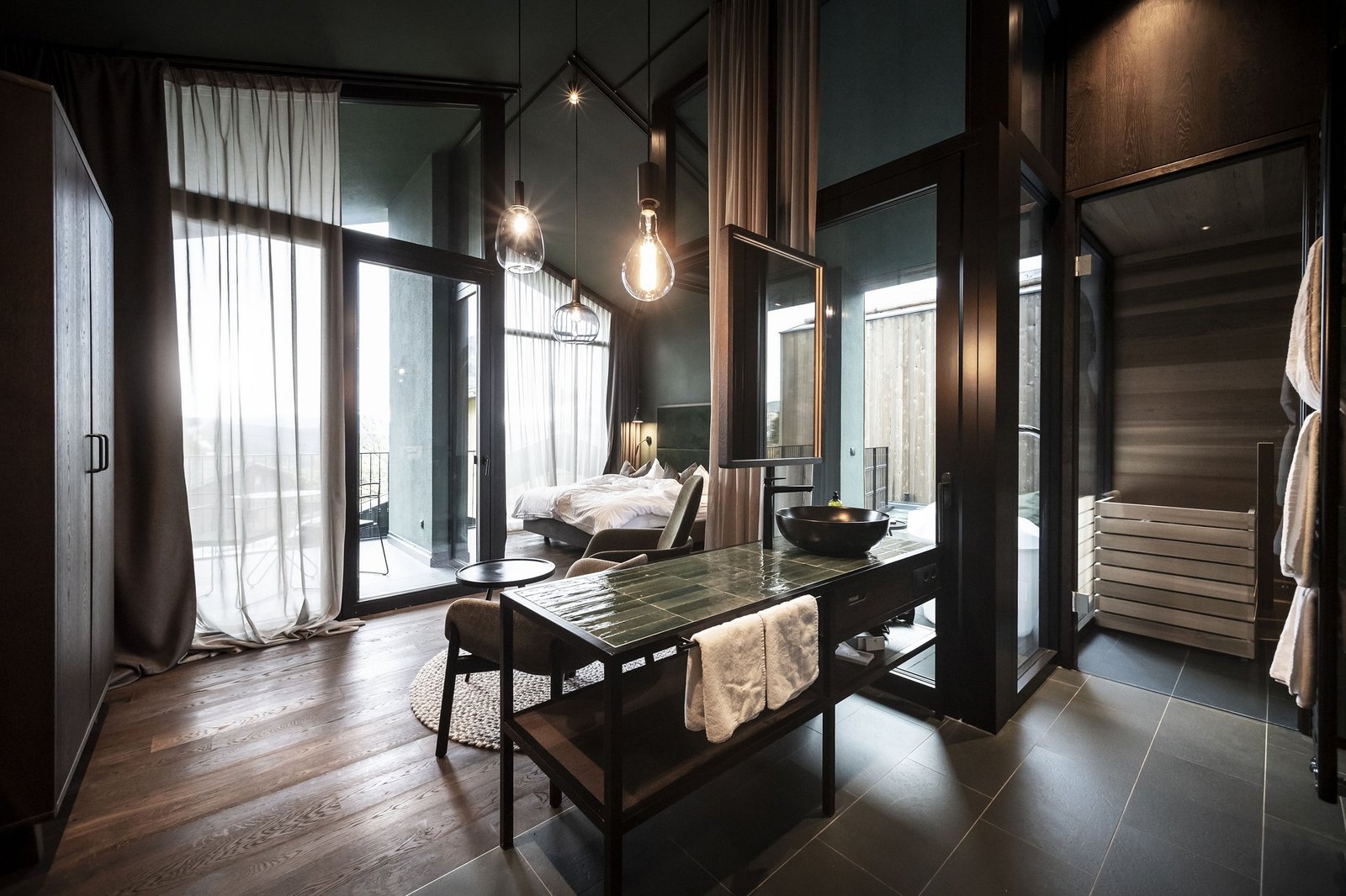 Floris Green Suites