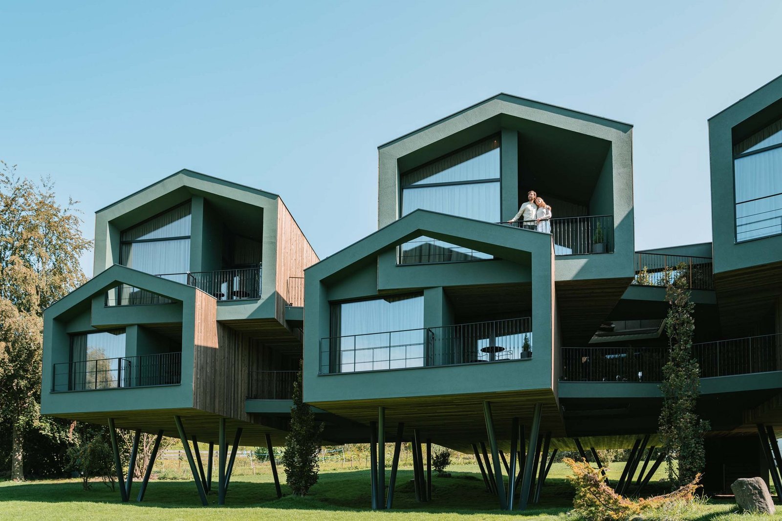 Floris Green Suites