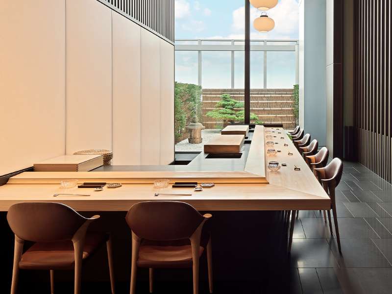 Bvlgari Hotel Tokyo, at the table