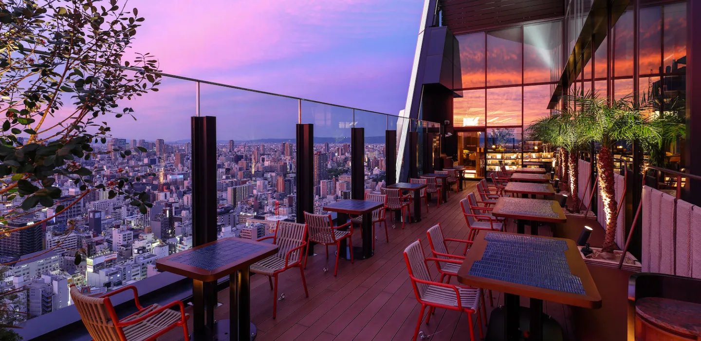 Centara Grand Hotel Osaka — vibe
