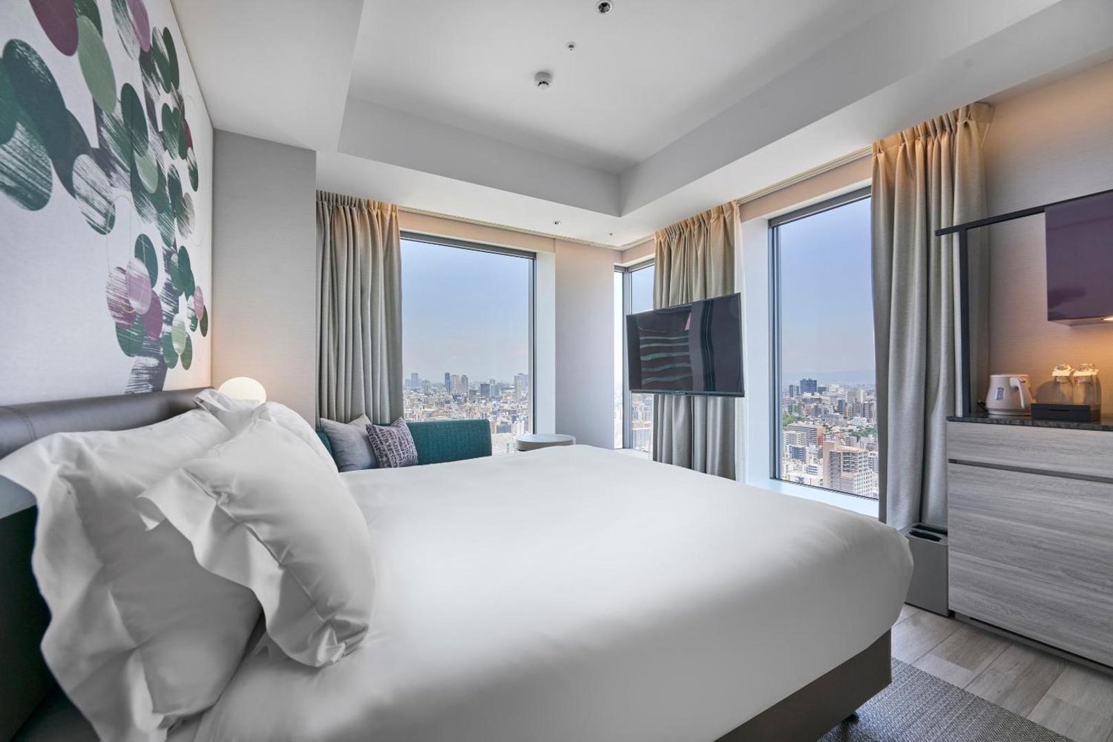 Centara Grand Hotel Osaka — rooms