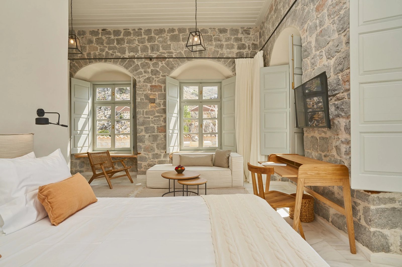 Mandraki Beach Resort, rooms