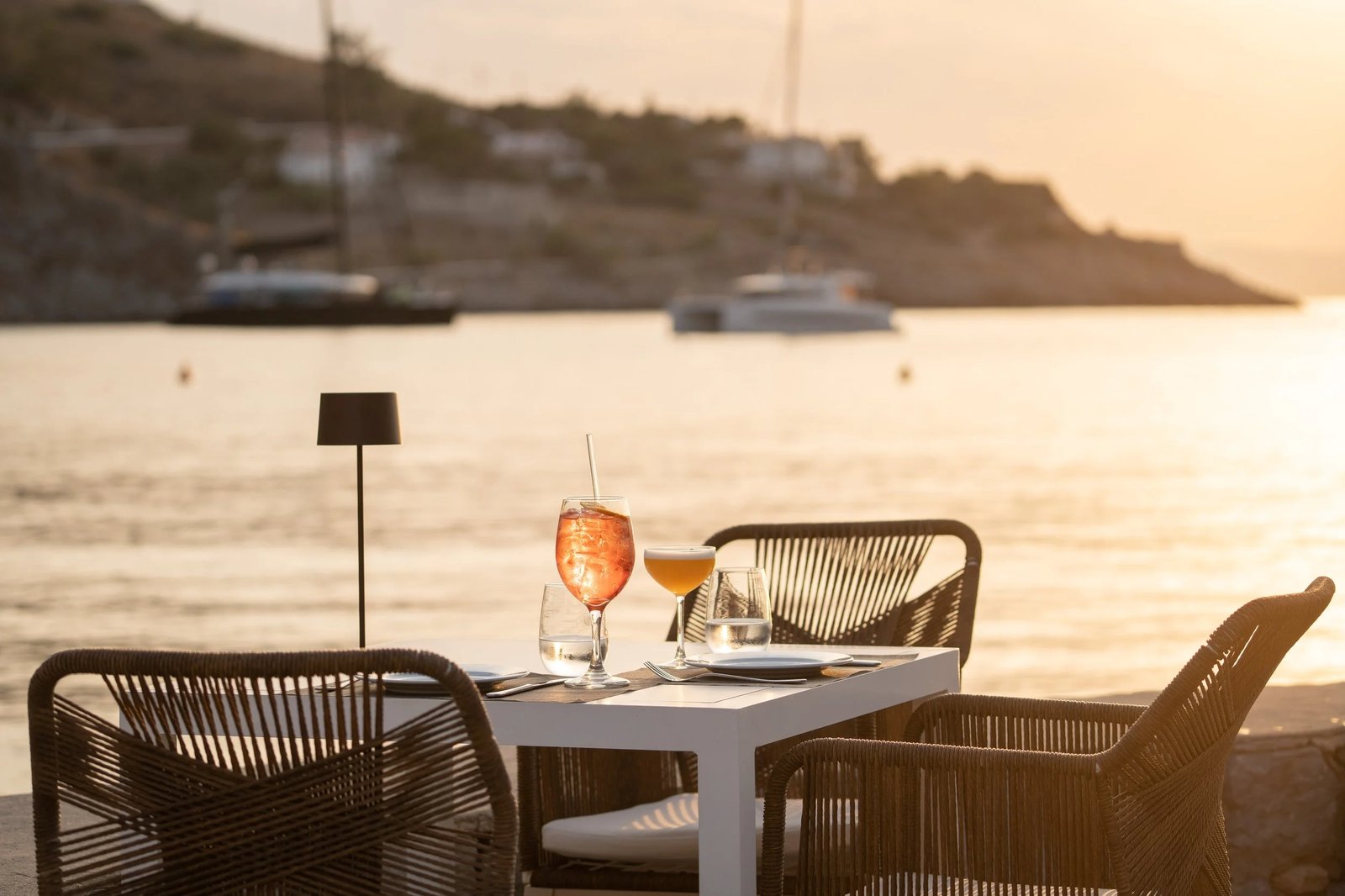 Mandraki Beach Resort, captain m restaurant