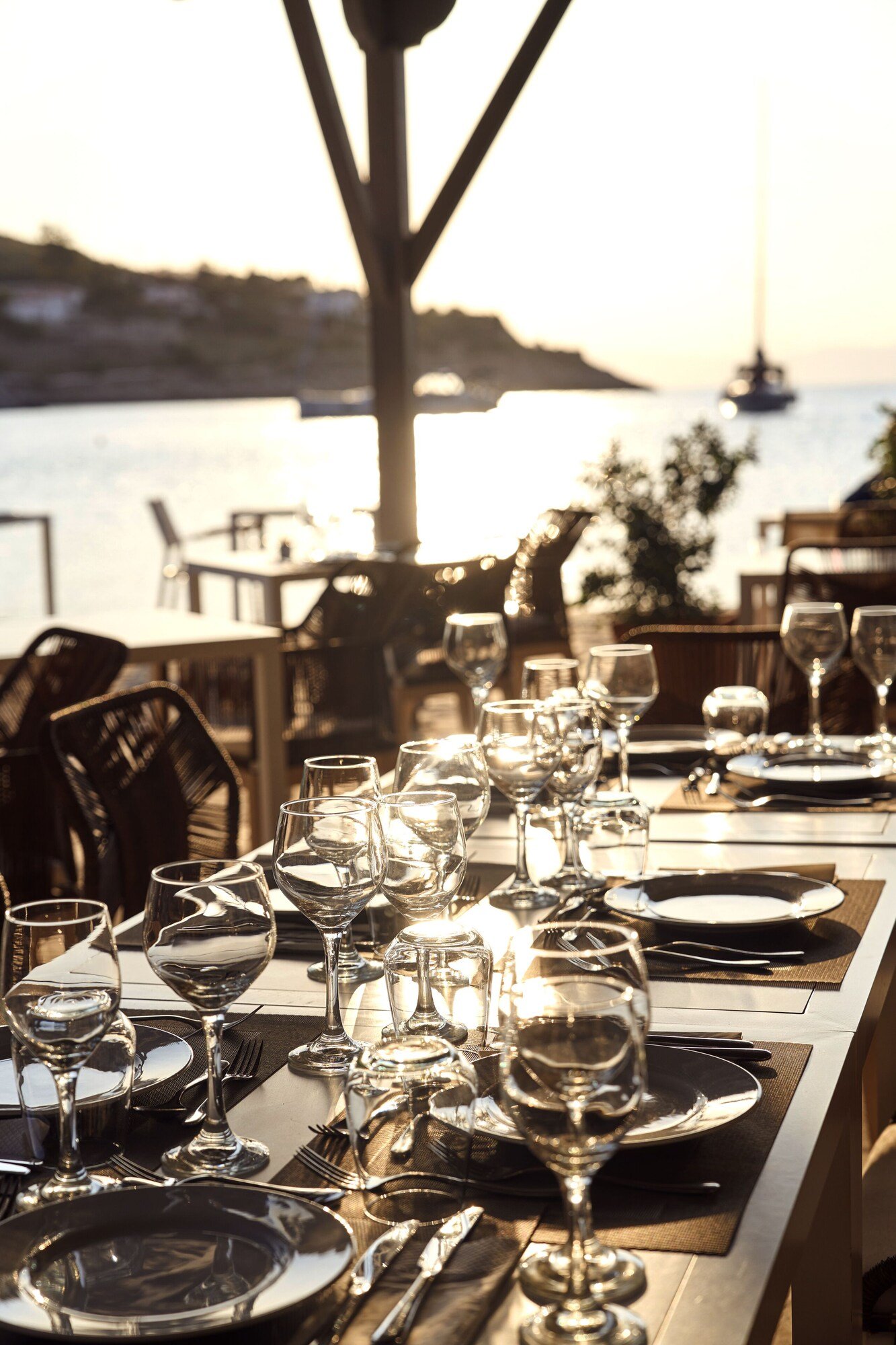Mandraki Beach Resort, captain m restaurant