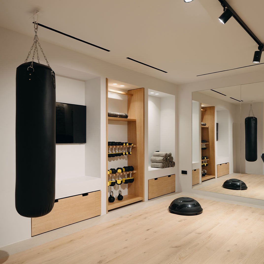Bard De Sol, the gym