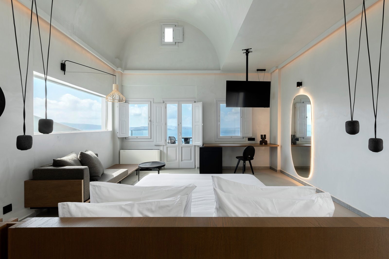 Hom Santorini, rooms