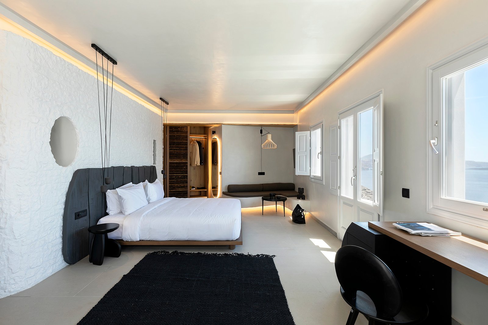 Hom Santorini, rooms