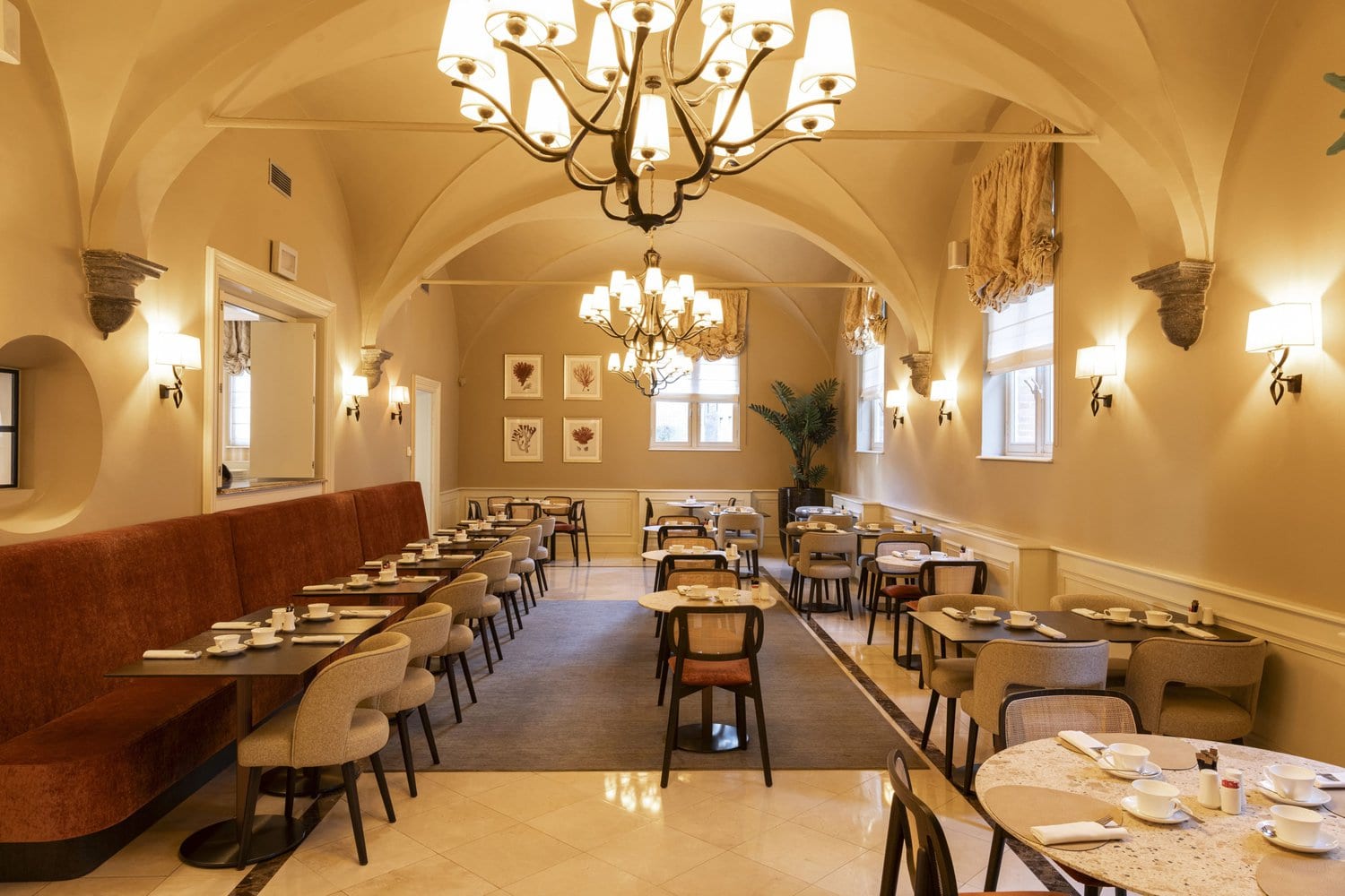 Hotel Dukes' Palace, breakfast room