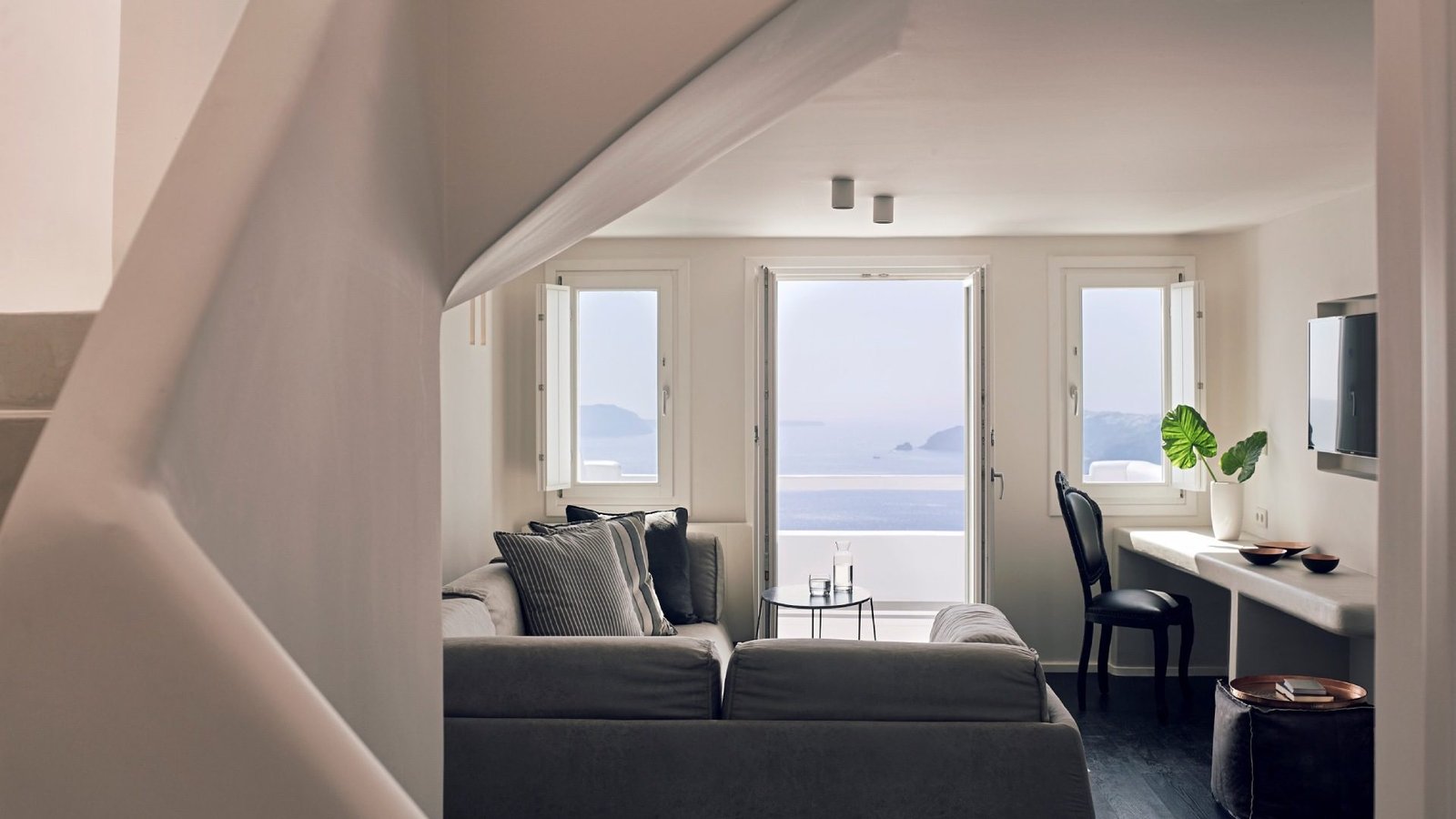 Cavo Tagoo Santorini