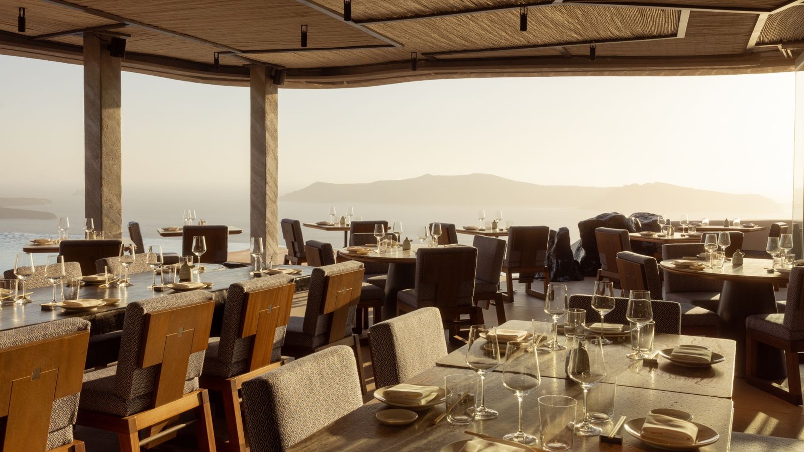 Cavo Tagoo Santorini, roka santorini