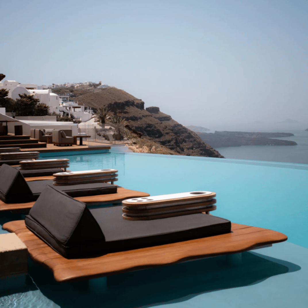 Cavo Tagoo Santorini