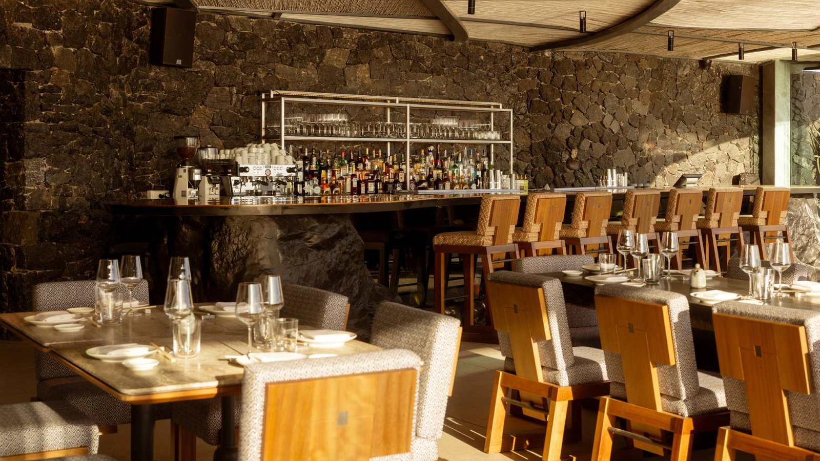 Cavo Tagoo Santorini