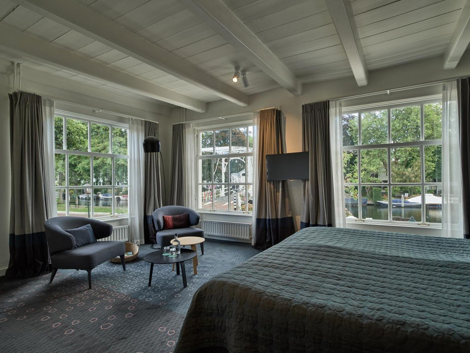De Nederlanden, rooms