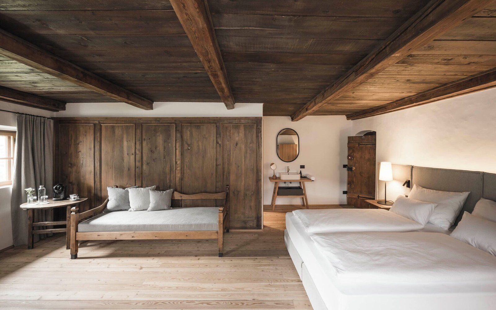Ansitz Heufler by Norbert Niederkofler, rooms