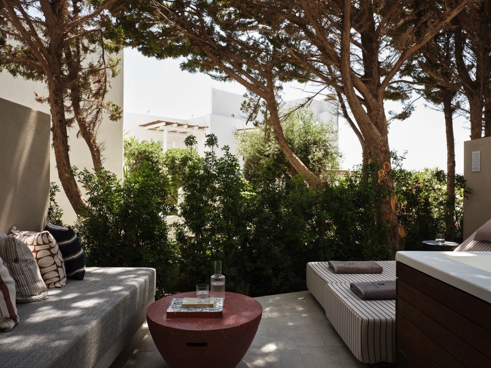 NAUMA PAROS | Design Boutique Hotel