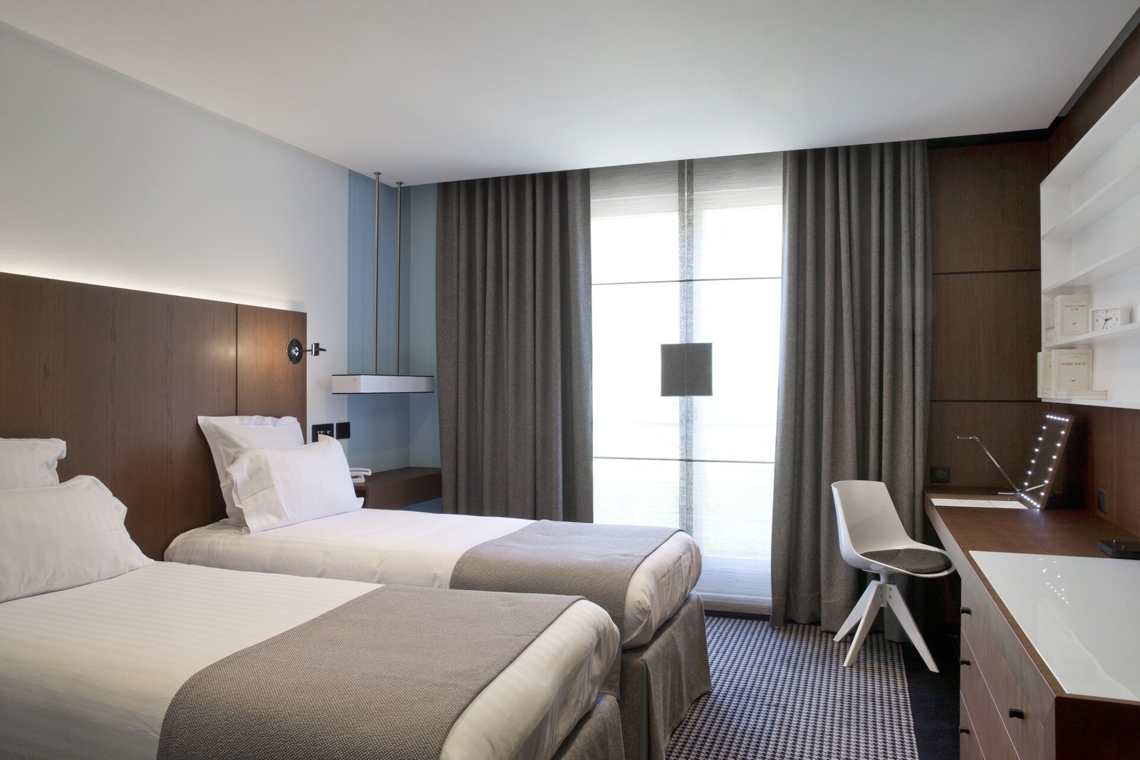La Pyramide, rooms
