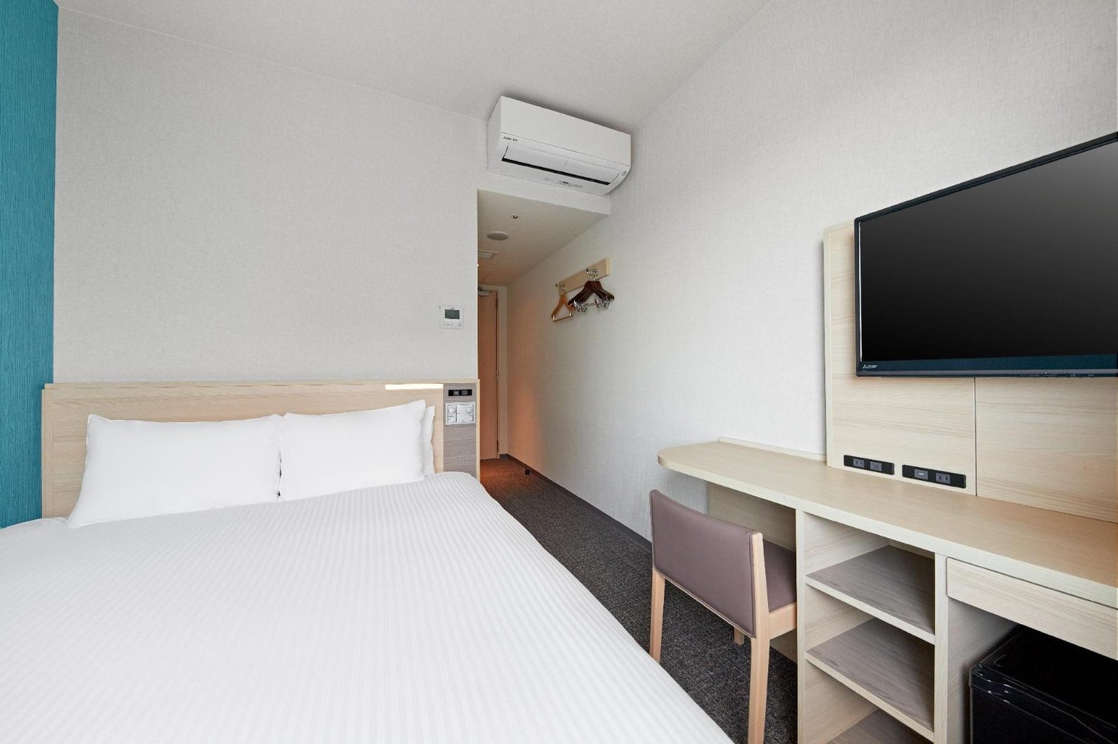 Sotetsu Fresa Inn Osaka Namba Ekimae — eat & drink