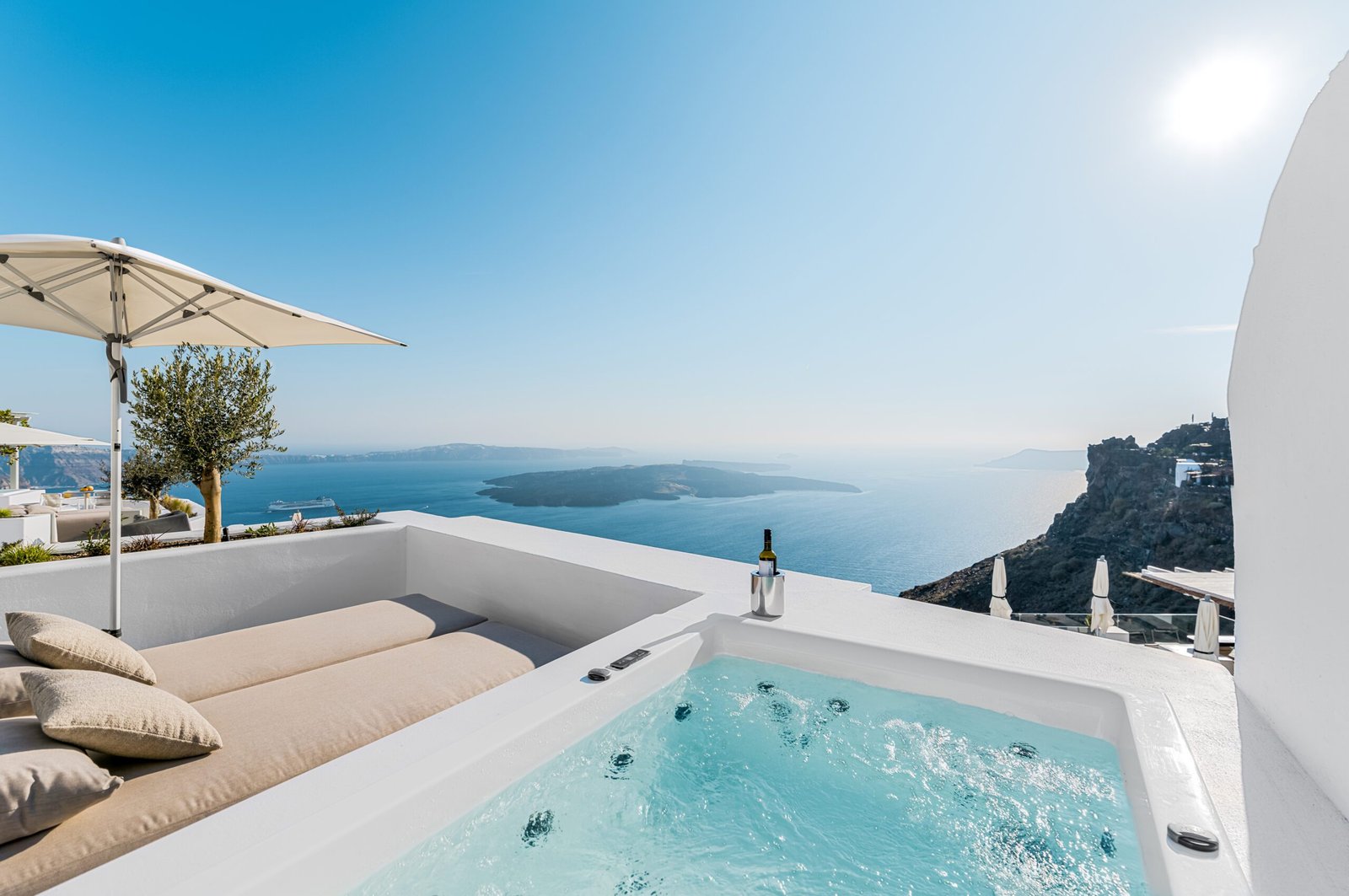 Iconic Santorini, rooms
