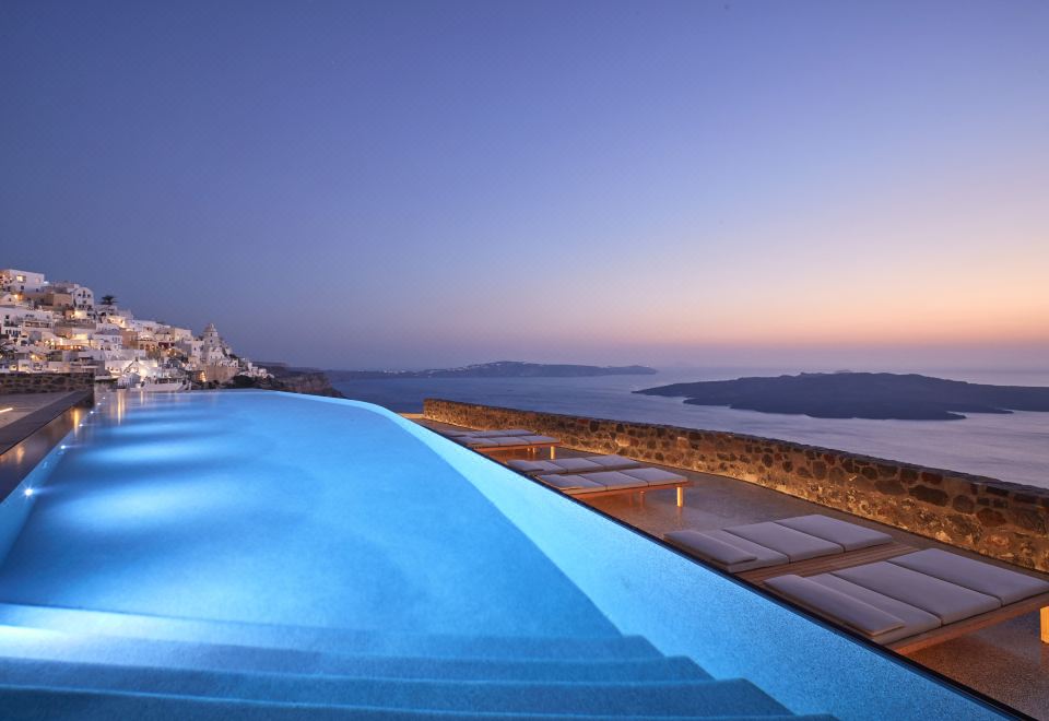 Villa Bordeaux Santorini, the pool