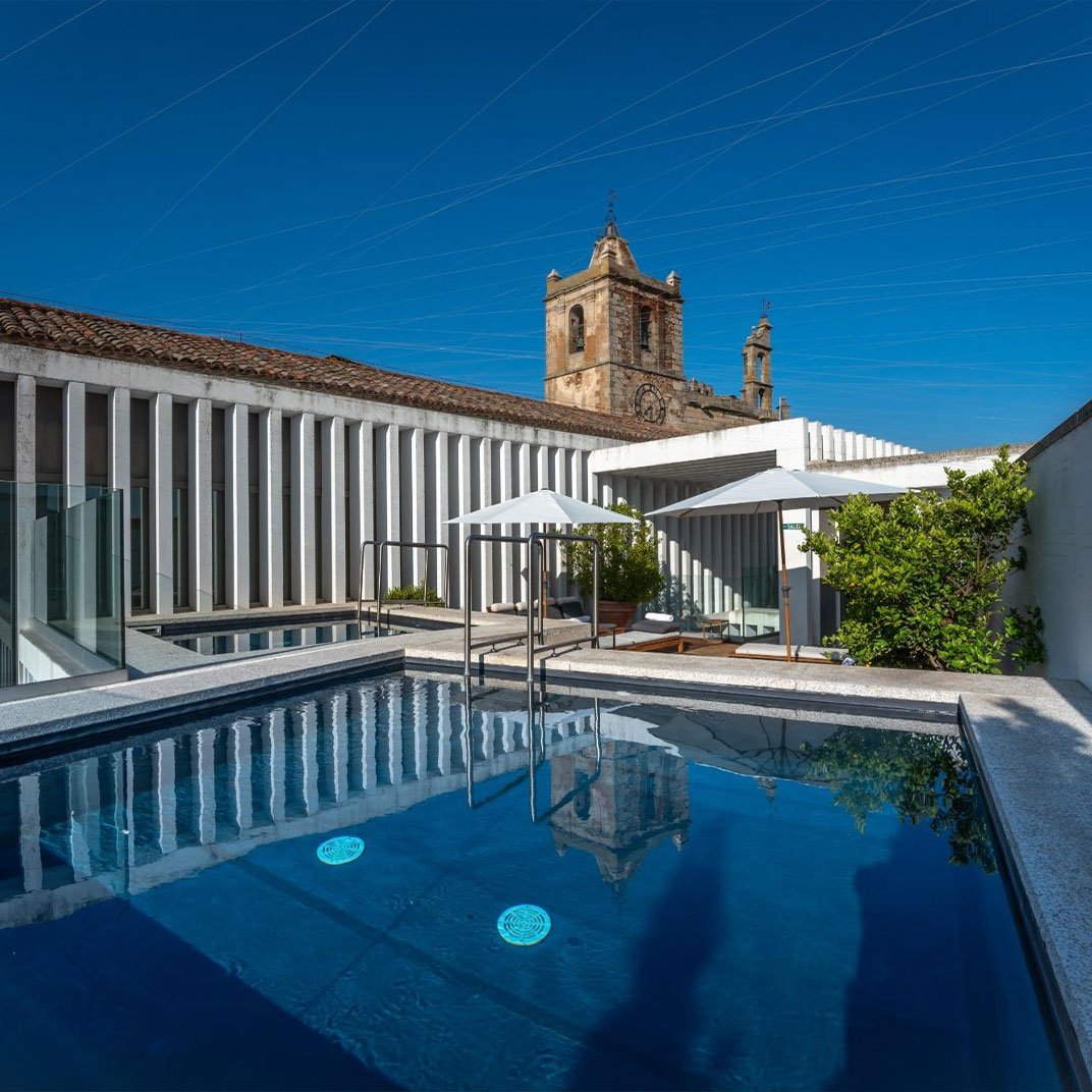 Atrio Cáceres, the pool
