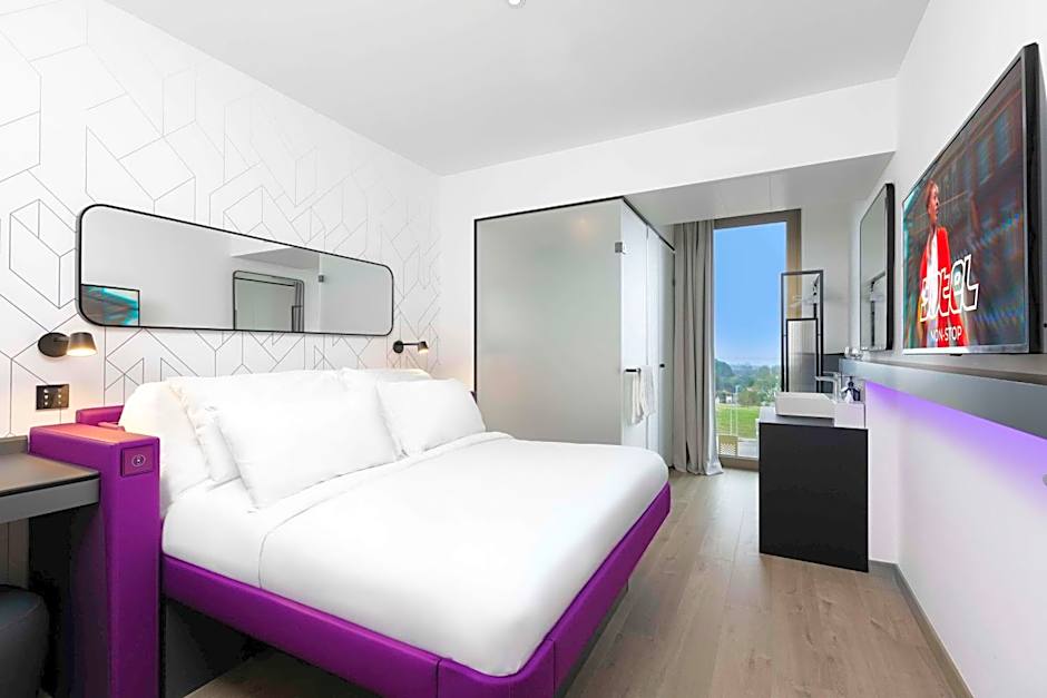 YOTEL Geneva Lake, rooms