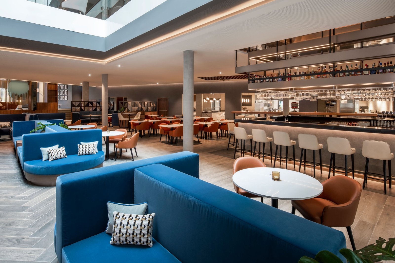 Geneva Marriott Hotel, greatroom bar