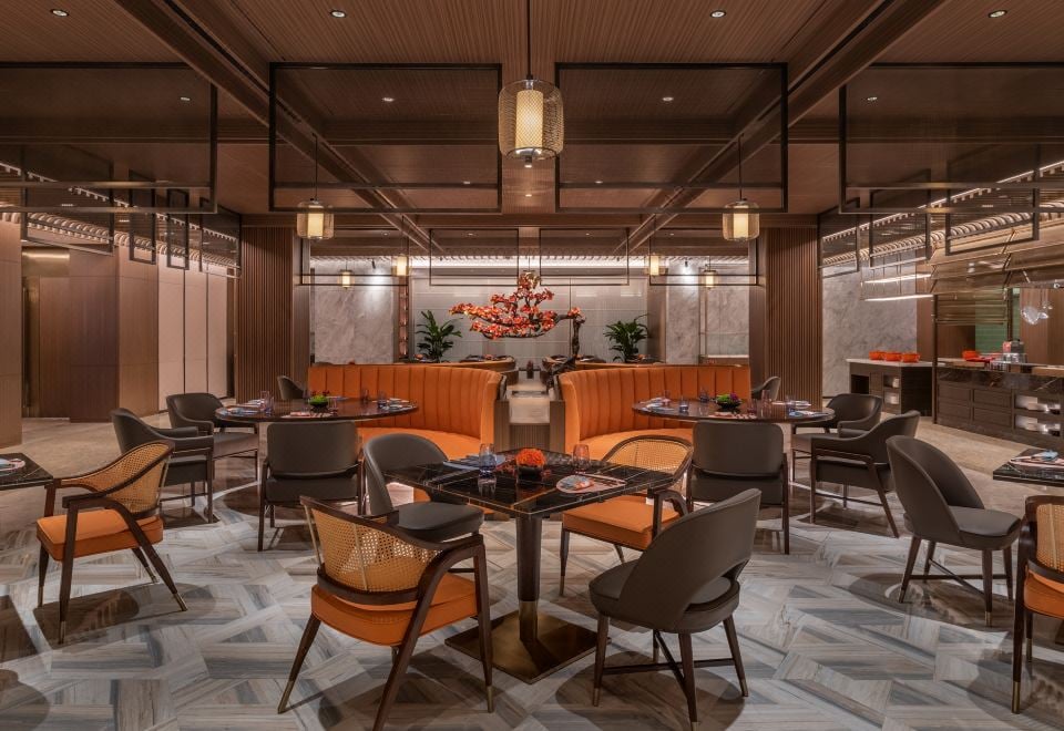 Canopy by Hilton Xi'an Qujiang, at the table