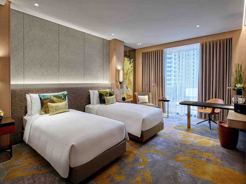 Sofitel Singapore City Centre — vibe