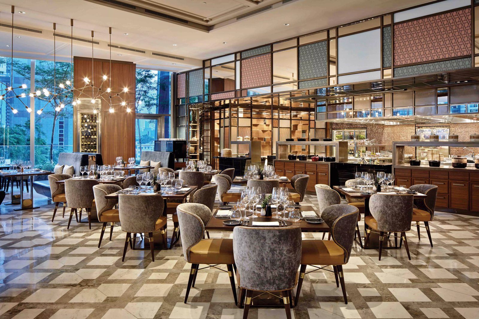Sofitel Singapore City Centre, racines