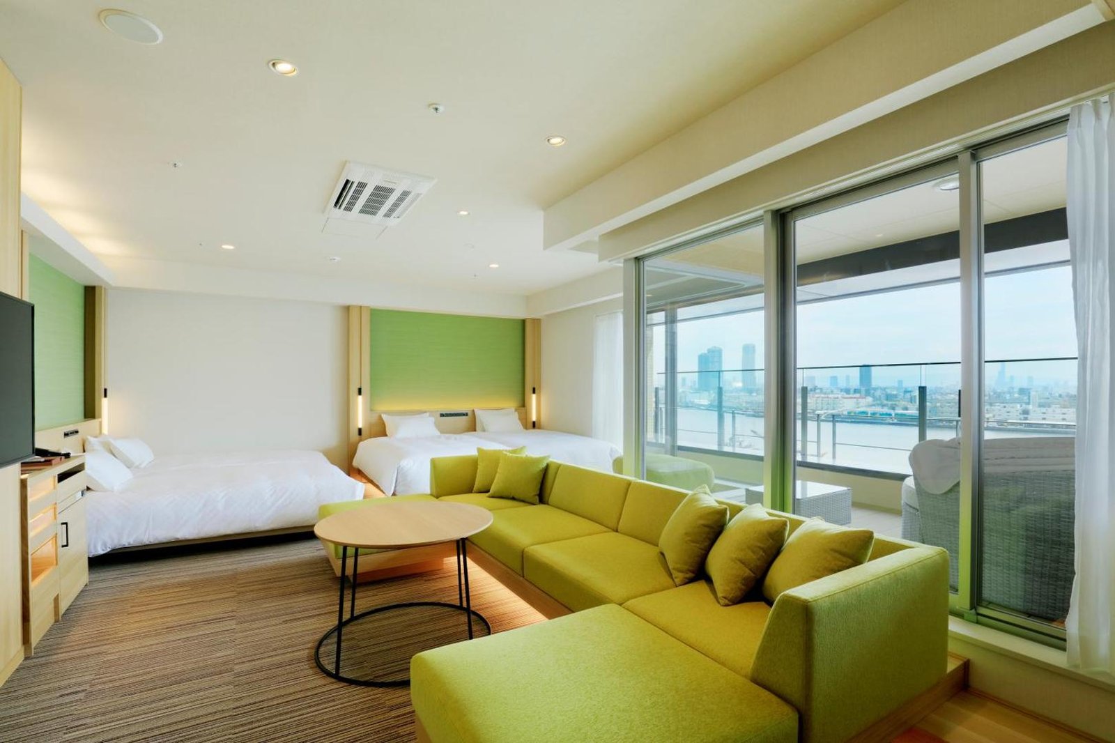 The Singulari Hotel & SkySpa — rooms
