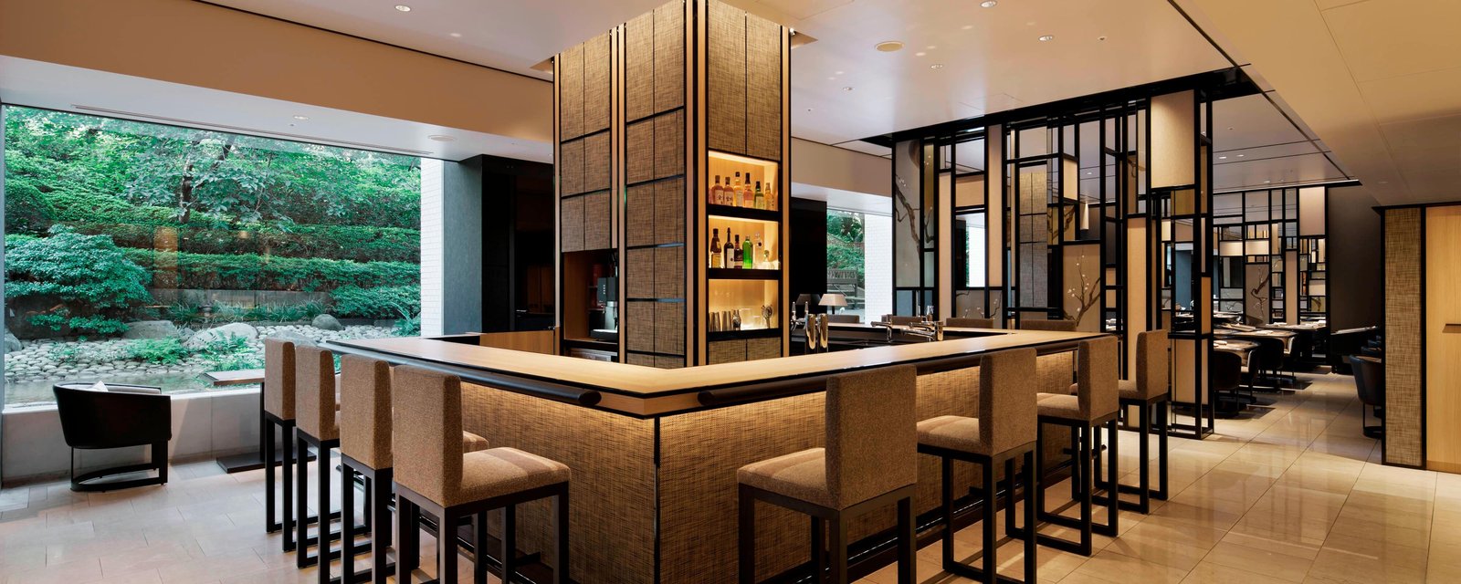 The Prince Sakura Tower Tokyo, Autograph Collection, at the table