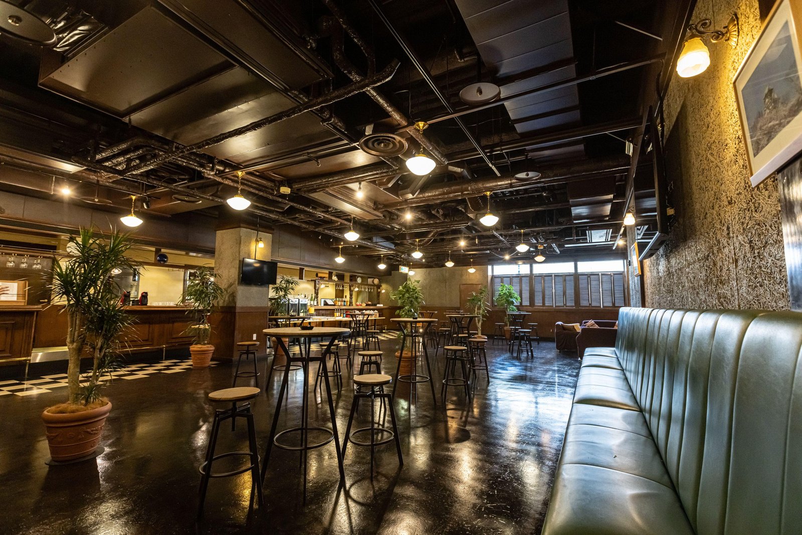 Namba Oriental Hotel — eat & drink