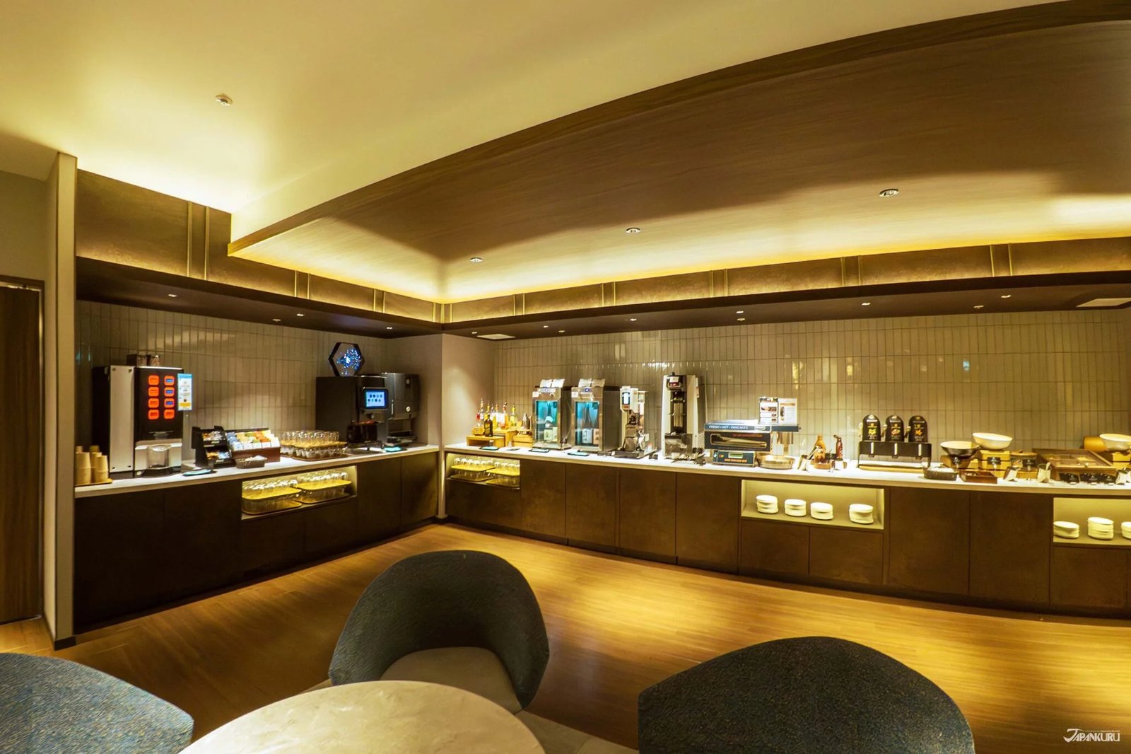 Namba Oriental Hotel — eat & drink