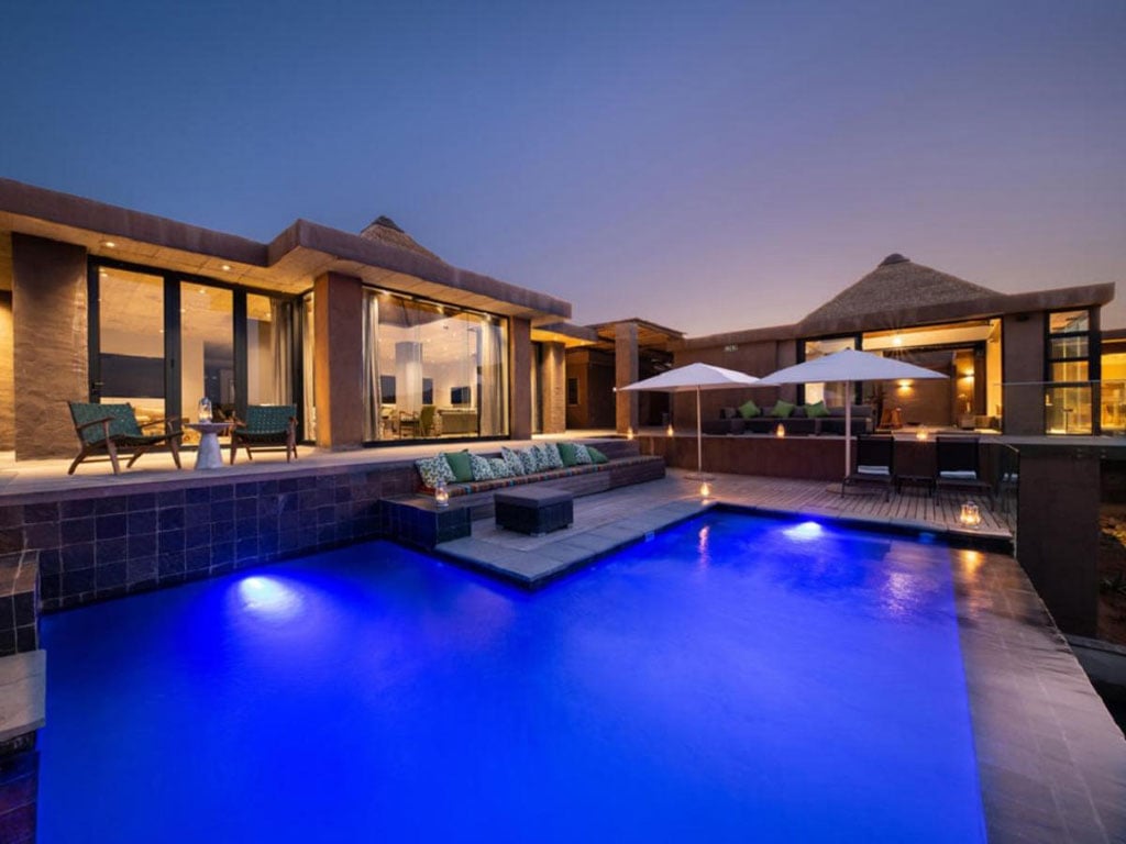 Biyela Lodge, the pool