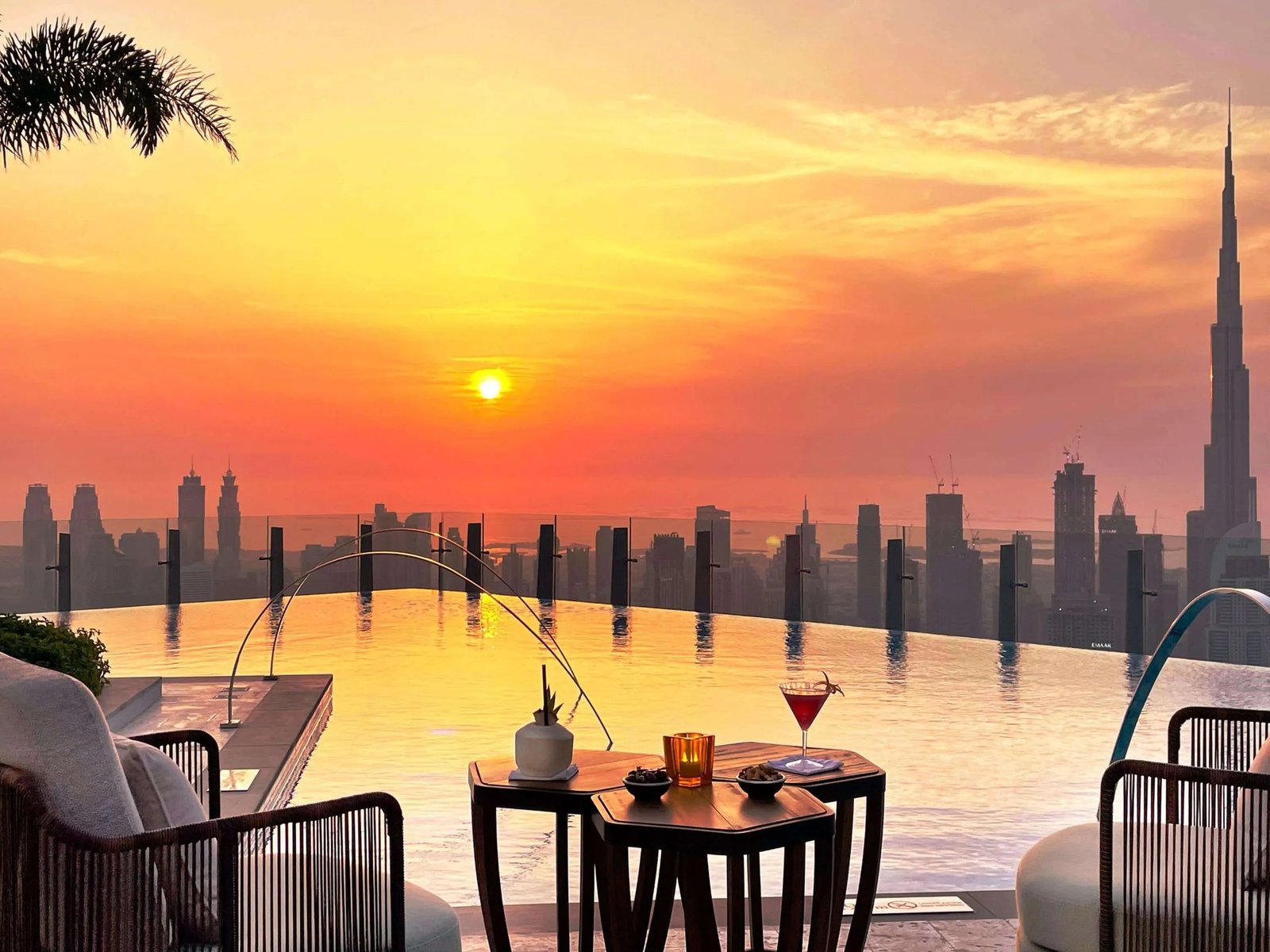 SLS Dubai Hotel & Residences, the pool