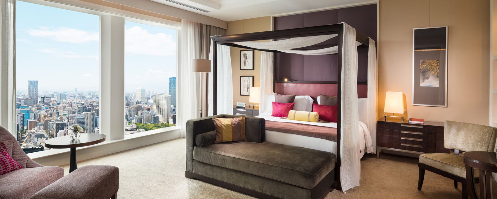 The St. Regis Osaka — vibe