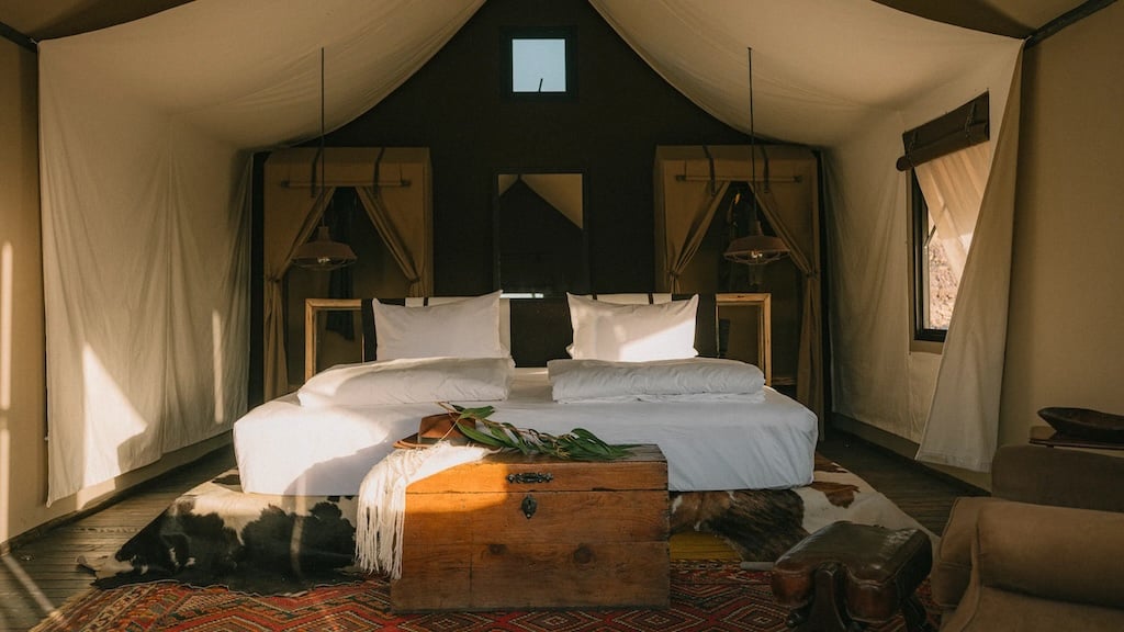 Tinajani, rooms