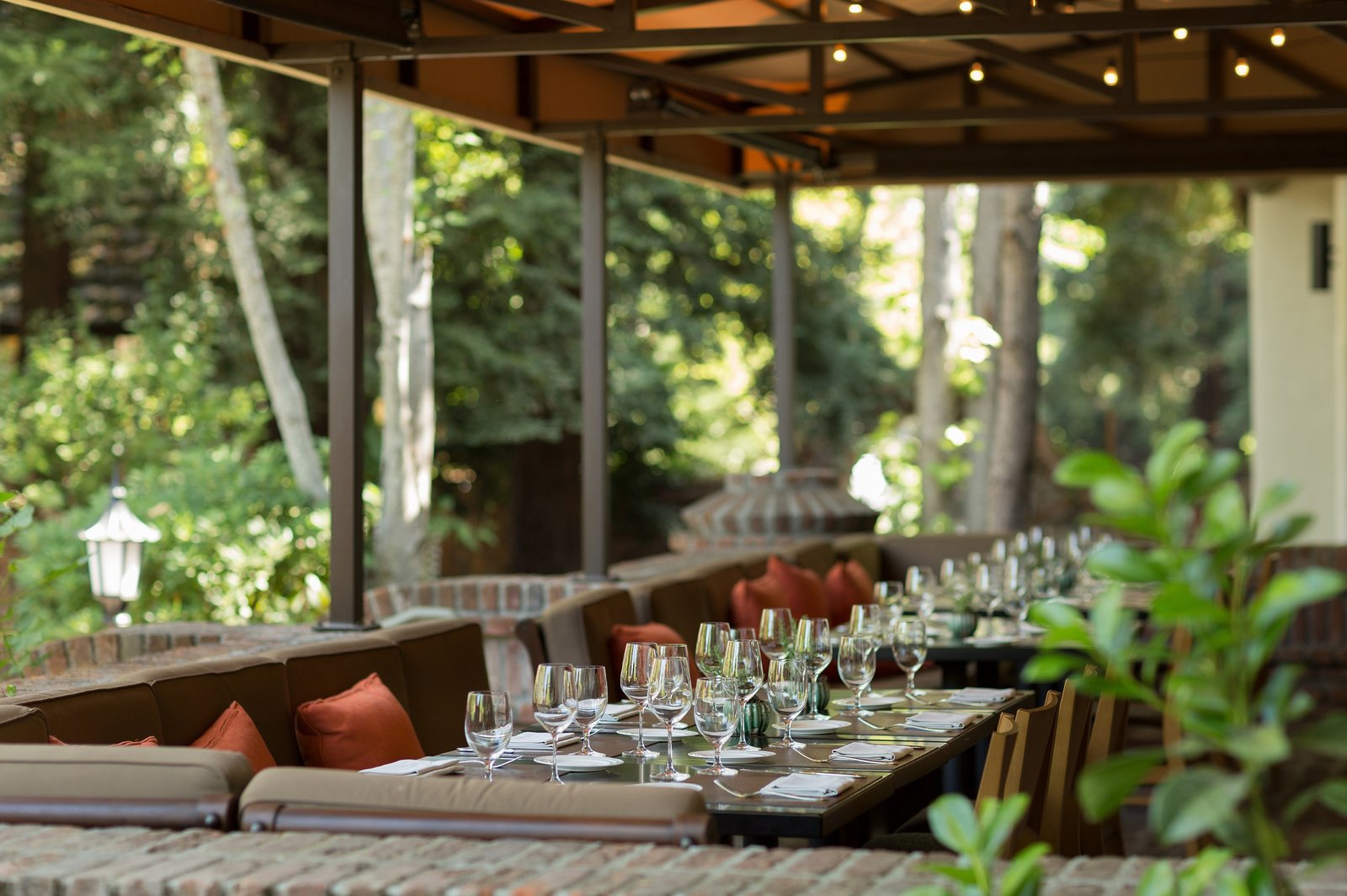 Harvest Inn, harvest table