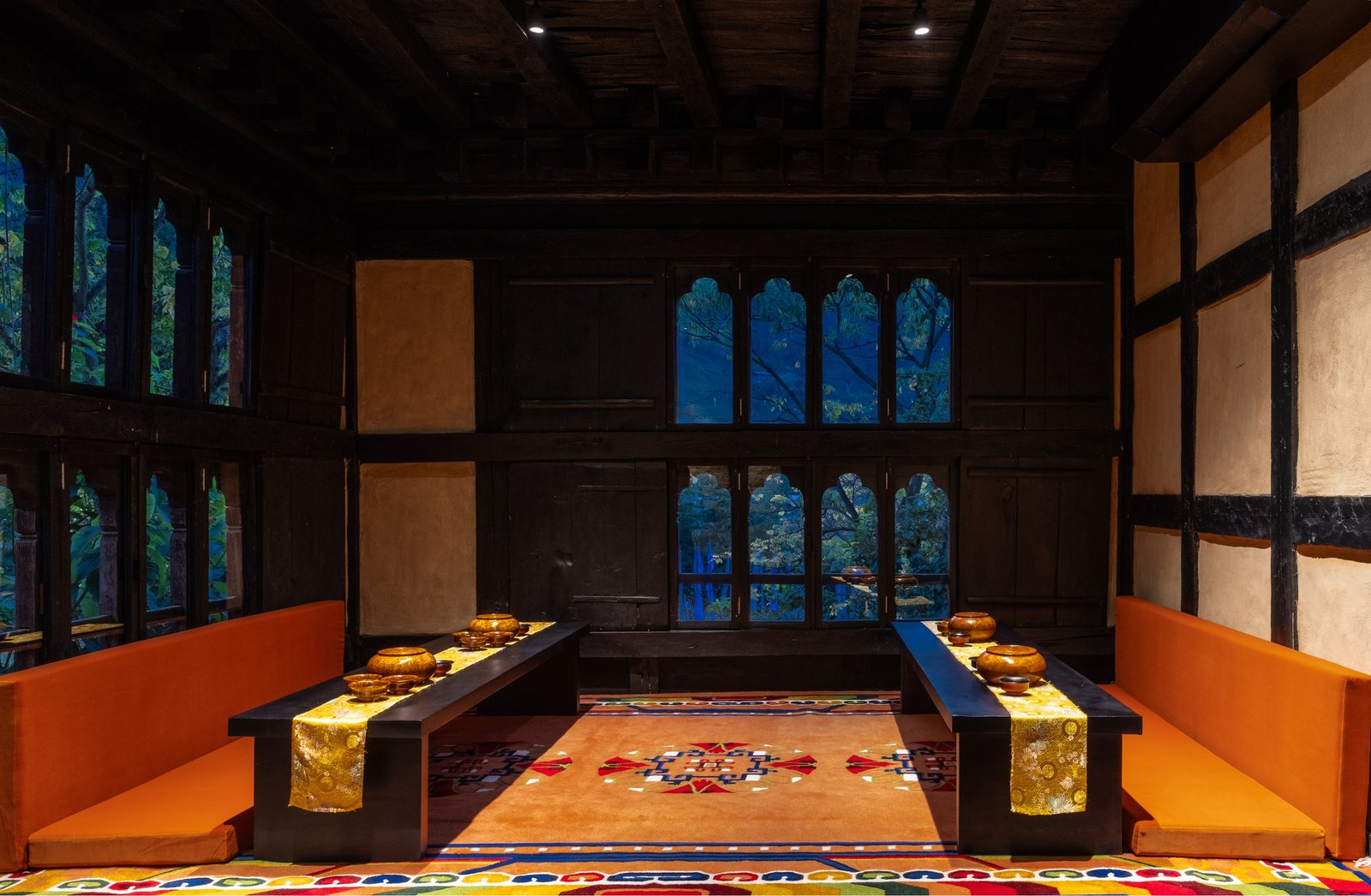 Pemako Punakha, at the table