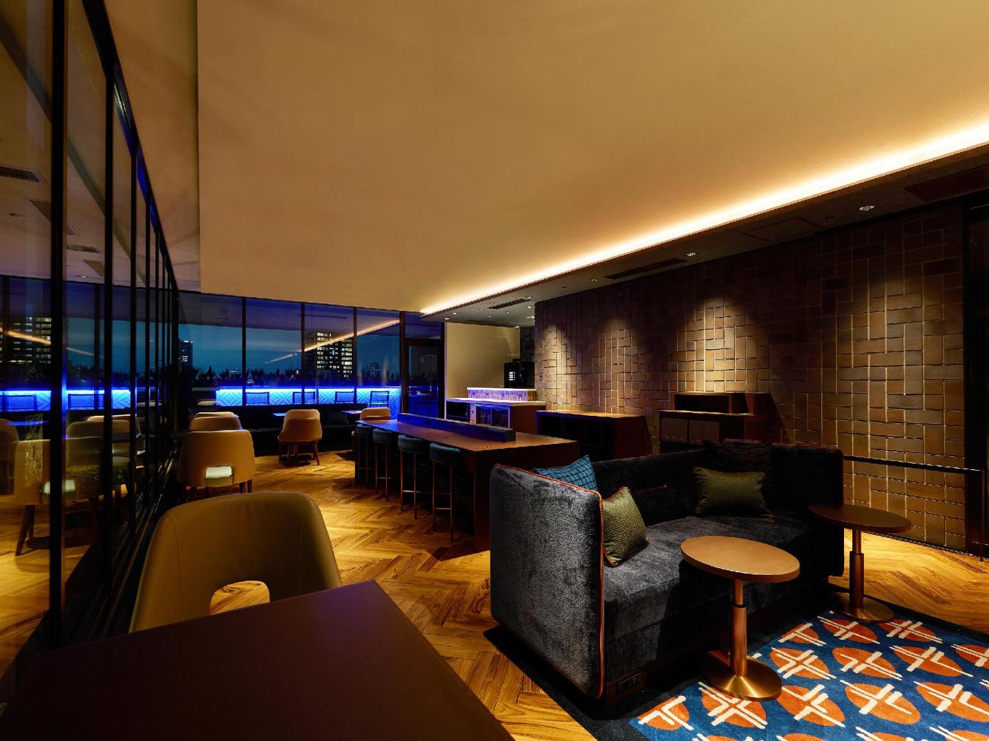 Mitsui Garden Hotel Osaka Premier — vibe
