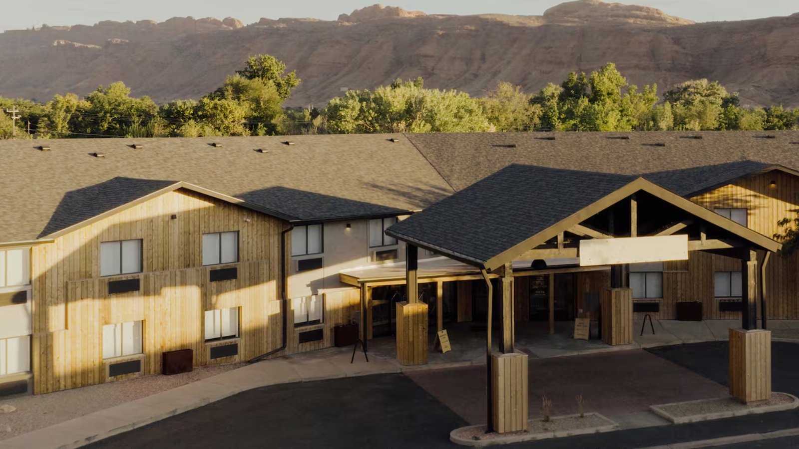 Slackline Moab, Outset Collection by Hilton, how it began