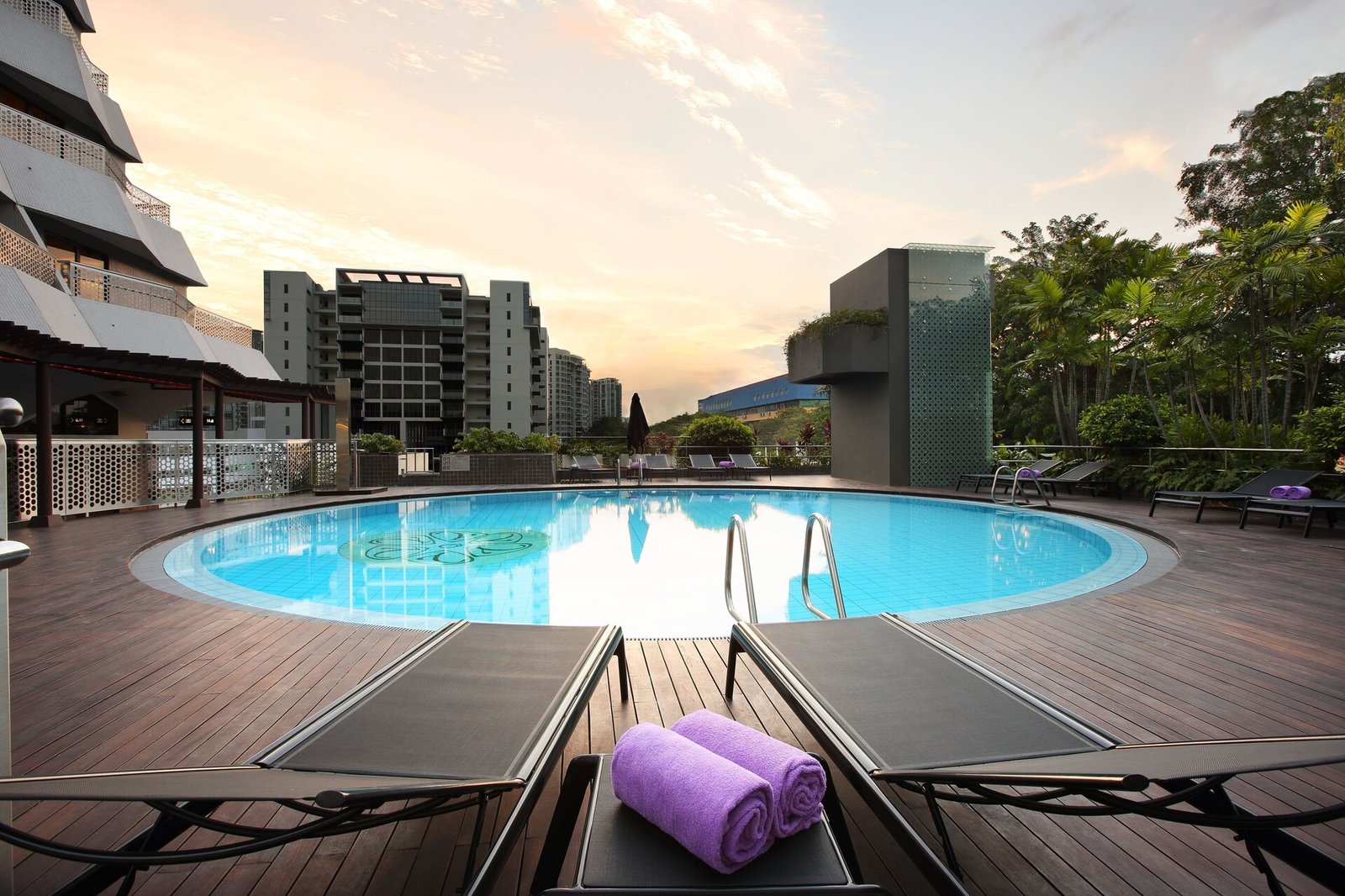 Village Hotel Katong, the pool