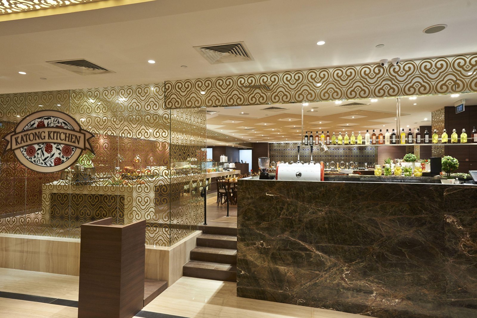 Village Hotel Katong, at the table