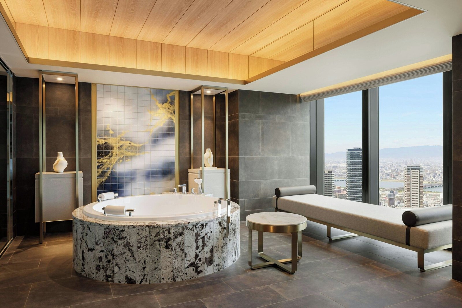 THE OSAKA STATION HOTEL — rooms