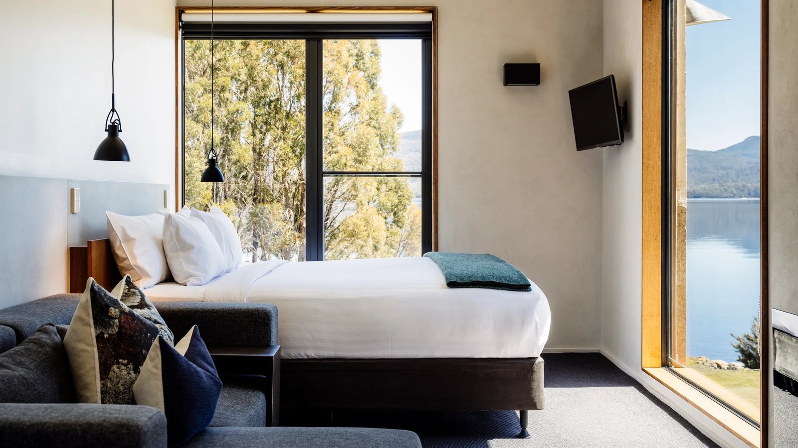Pumphouse Point, rooms
