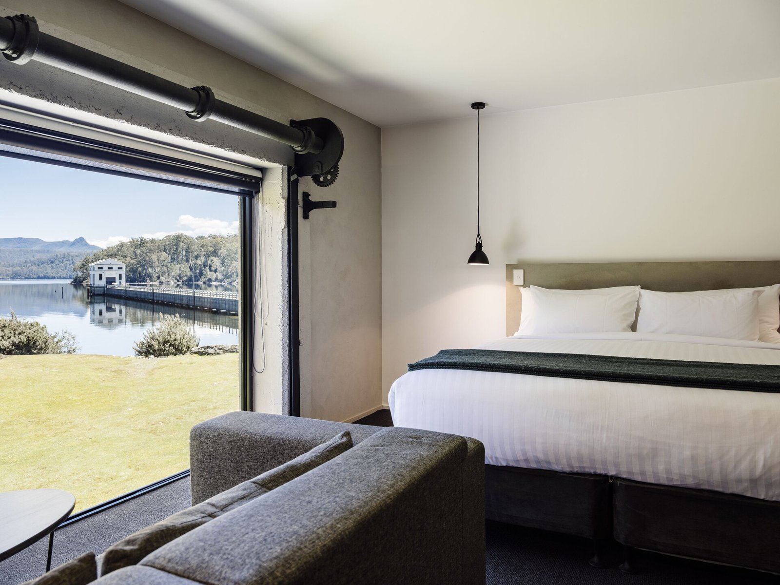Pumphouse Point, rooms