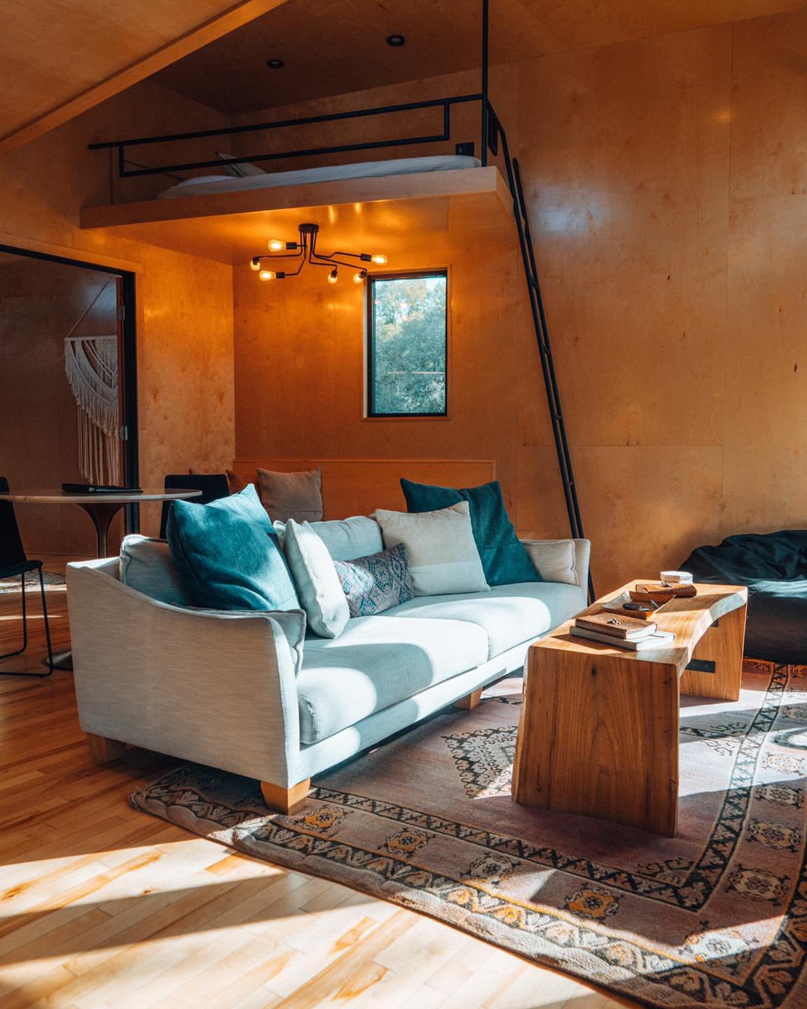 Cypress Valley, rooms