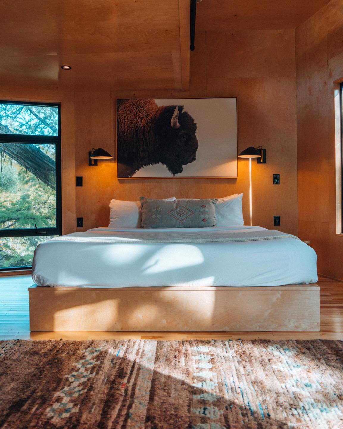 Cypress Valley, rooms